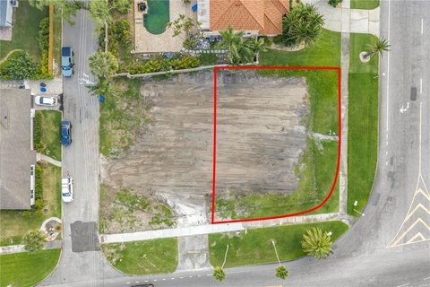 Vacant Lot in Snell Isle