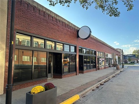 Two-Entrance Retail Property