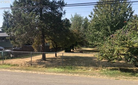 Glendoveer Neighborhood Land For Sale