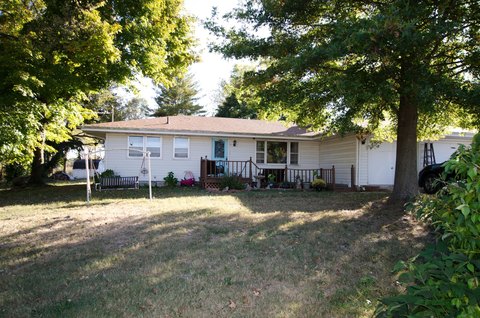 Versatile Property with Manufacturing Zoning