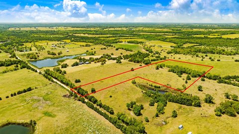 Land, Roxton, TX