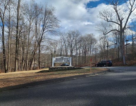 Southbury Commercial Office Space