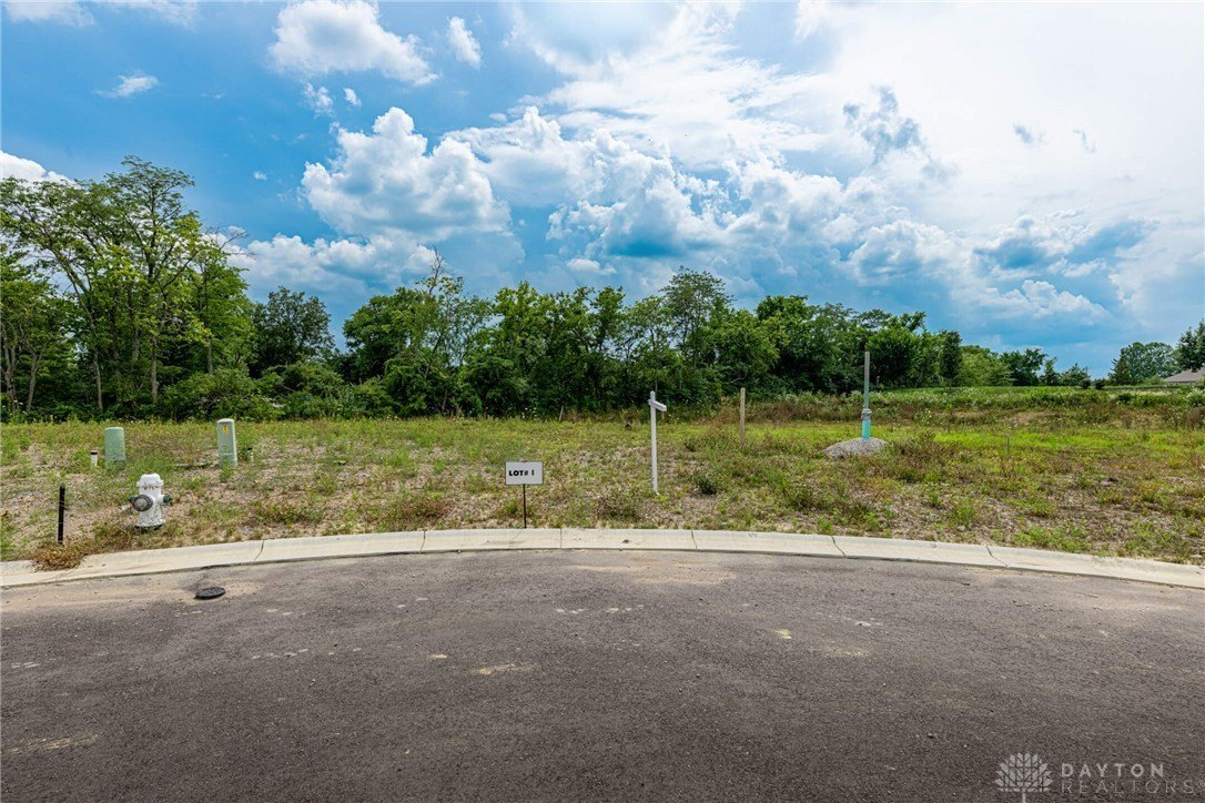 Residential Lot in Cedar Woods