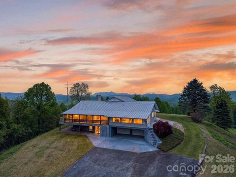 Mountaintop Land with Panoramic Views