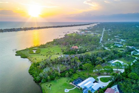 ENGLEWOOD, FL