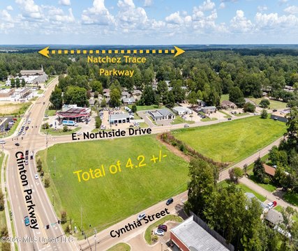Three-Sided Commercial Land