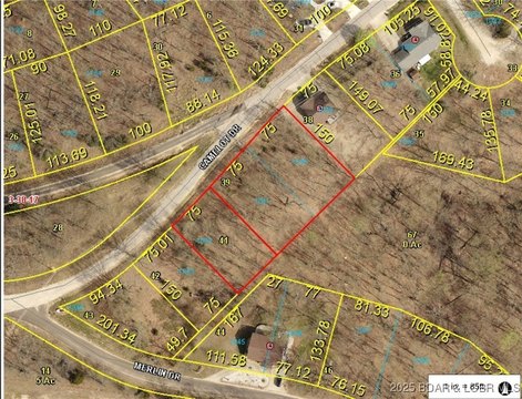 Land in Camelot Estates