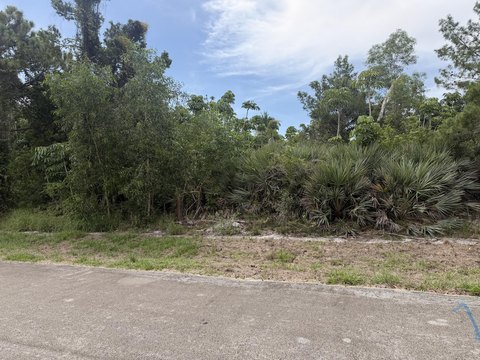 LAND - Stuart, FL
