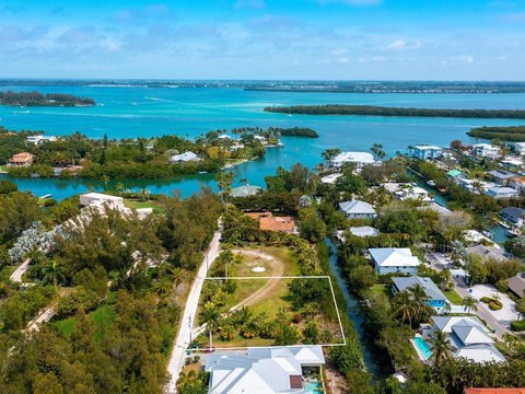 Land, LONGBOAT KEY, FL