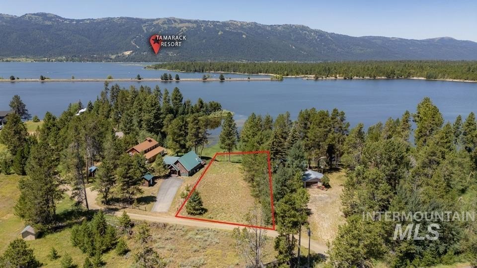 Lakefront Property on Lake Cascade