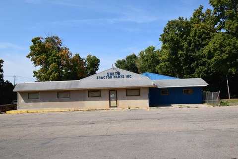 Hartford Retail/Automotive Property For Sale