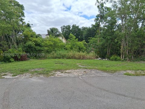 LAND - FL