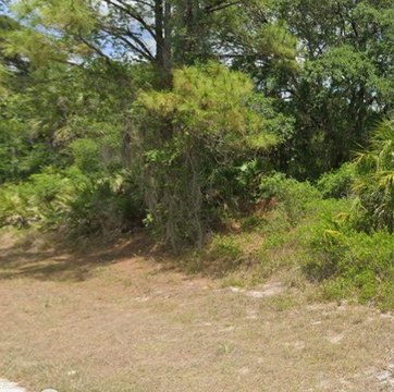 Corner Lot in Port Charlotte