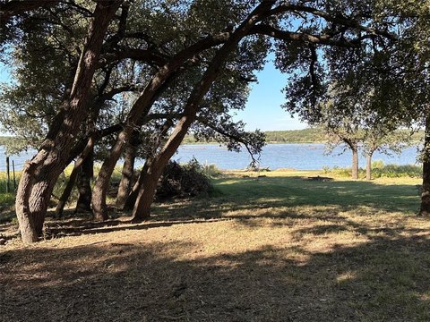 Waterfront Lot in Harbor Point