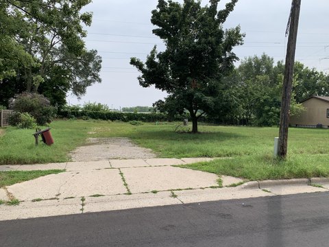 Land, Wyoming, MI