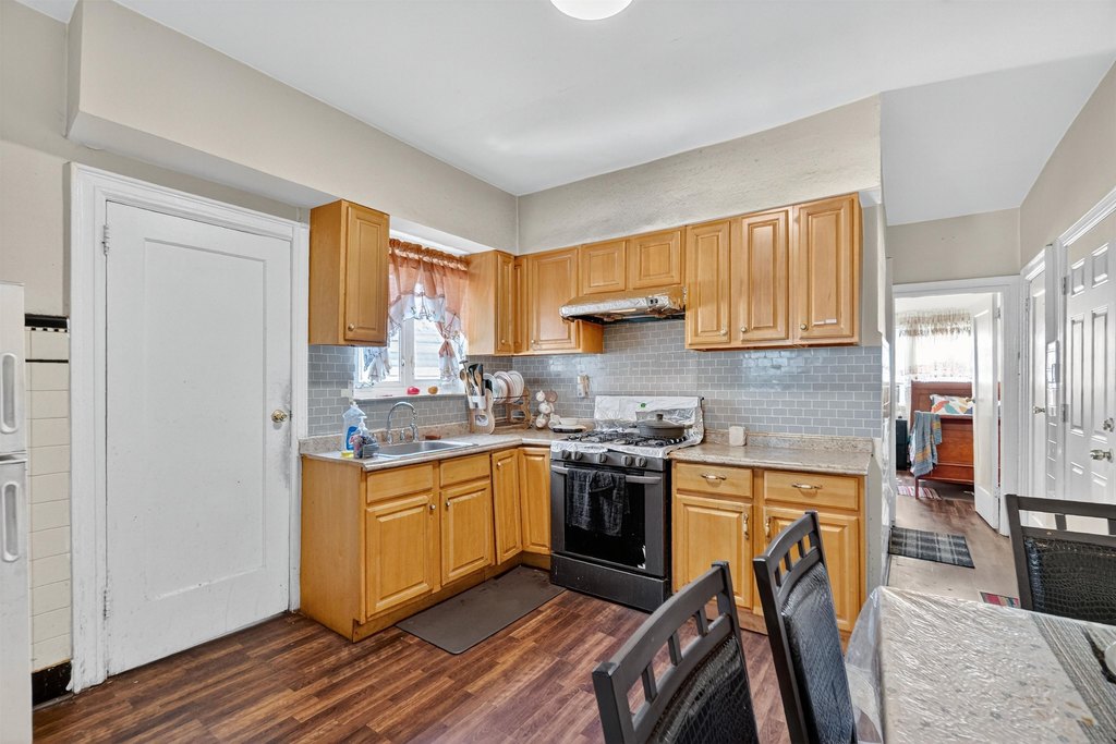 Picture 7