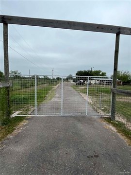 Unrestricted Land in Edinburg, TX