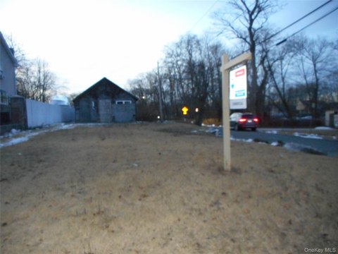 Commercial Land in Amityville, NY