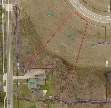 Commercial Lot in McGillen's Crossing