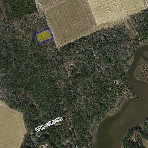 Residential Land in Belle Haven
