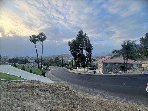 Riverside Land with View Potential