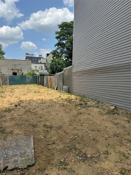 Brooklyn Land Parcel For Sale