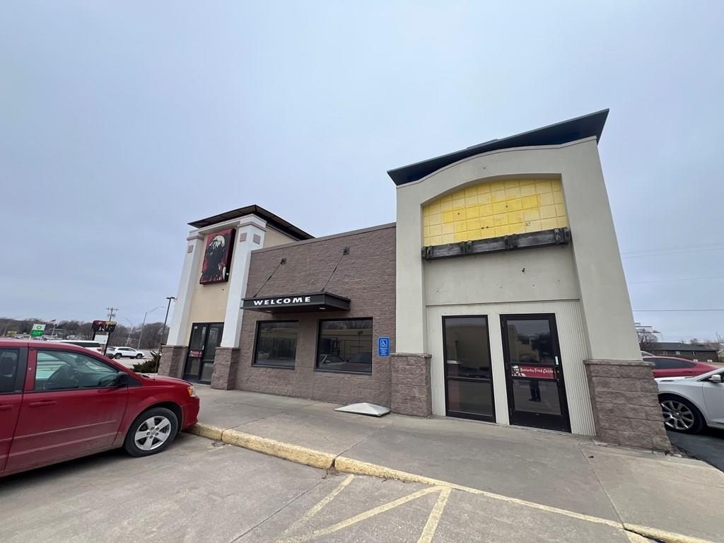 Freestanding Restaurant with Drive-Thru
