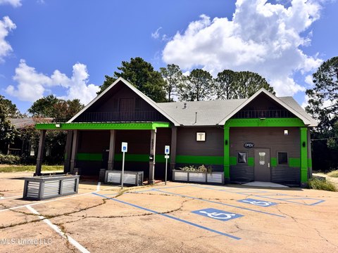 Commercial Building For Sale