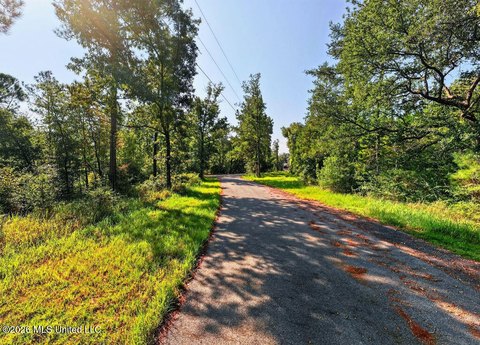 Land, Perkinston, MS