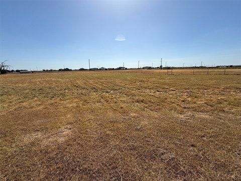 Land, Sanger, TX