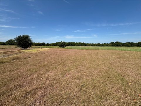 Land, Ennis, TX
