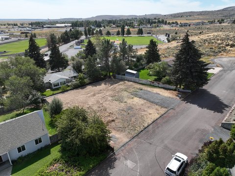 Residential Lot with Foundation Start