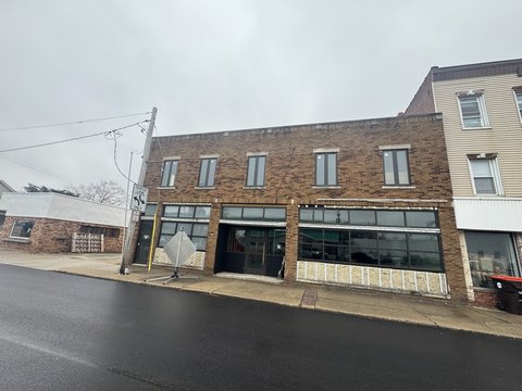 Two-Story Commercial Building in Washington