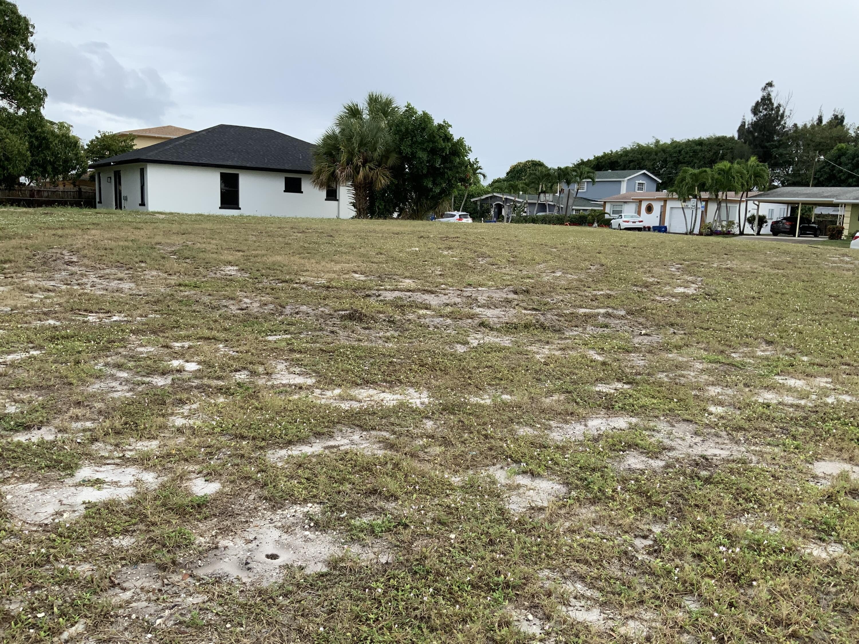Corner Lot in Riviera Beach
