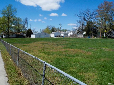 Multi-Family Residential Land in Centralia