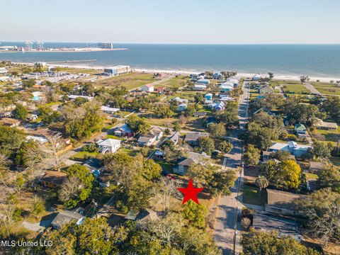 Residential Lot in Gulfport