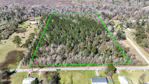 Residential Land in Blountstown, FL