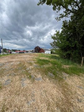 Commercial Lot in Busy Area