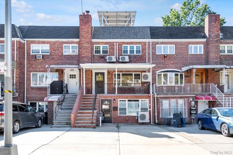 Flushing Duplex with Solar System