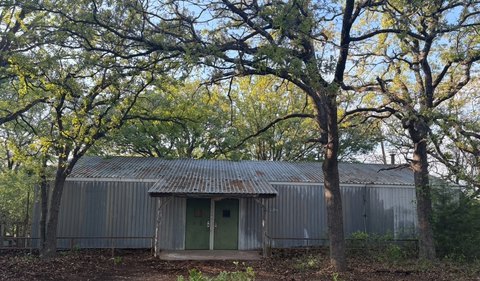 Commercial Lot with Metal Building