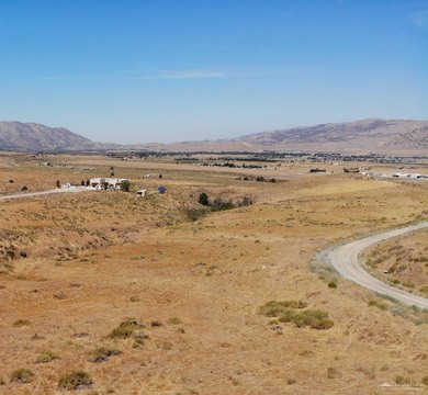 Tehachapi Land with City Views
