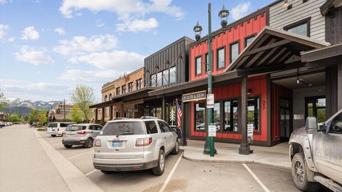 Mixed-Use Office Property
