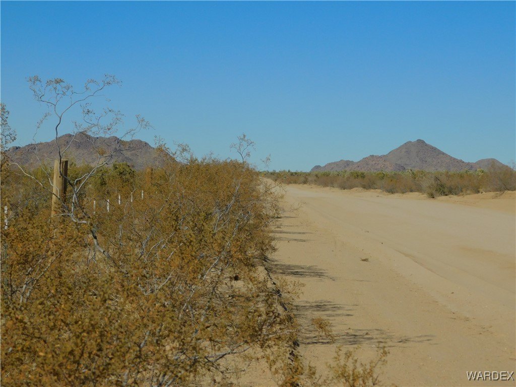 40 Acres in Yucca, AZ