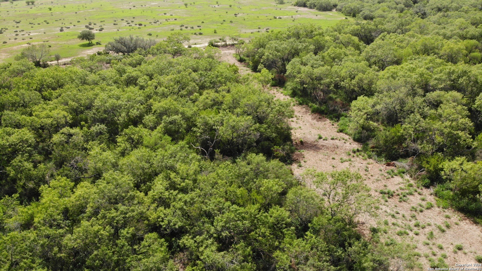 Corner Lots in Christine, Texas