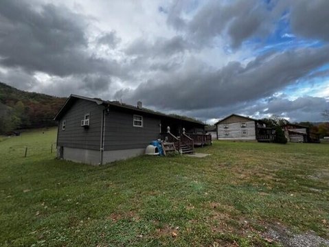 Two Homes Near Sandstone Falls