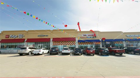 Retail Storefront Suite in Shopping Center