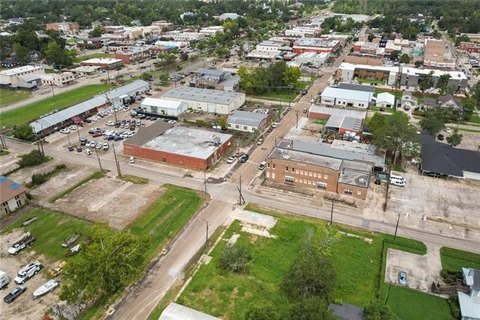 Downtown Hammond Corner Lot