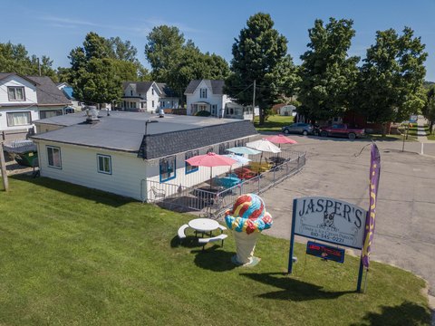Diner/Ice Cream Shop Opportunity