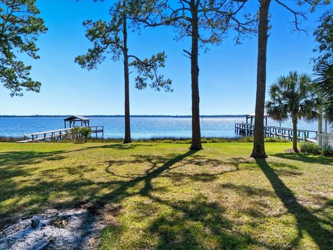 Waterfront Lot in Ochlockonee Bay