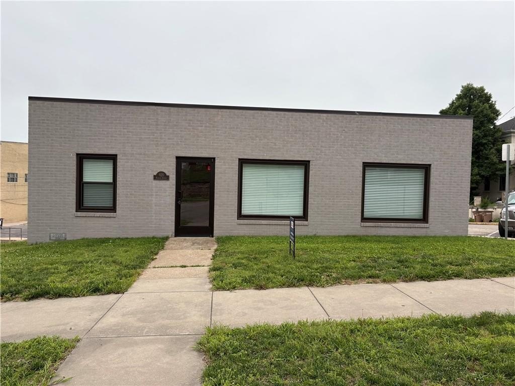 Updated Corner Lot Building